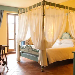 https://borgo-i-tre-baroni.it-tuscanyhotel.com