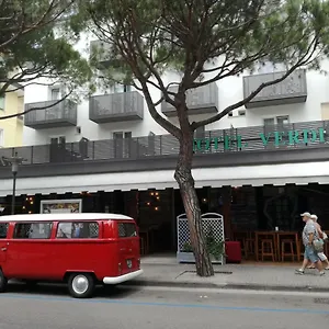 https://verdi-lido-di-jesolo.hotelslidodijesolo.com